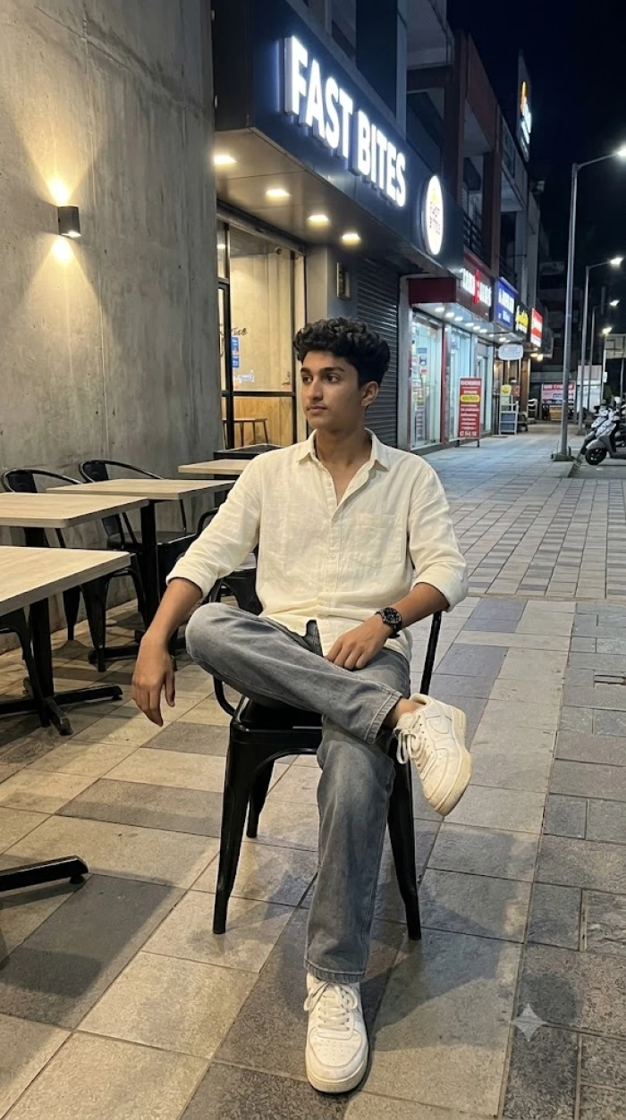 Urban Cafe Style Look